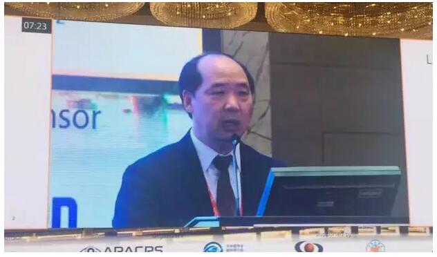 8868体育(中国)官方网站 - 登录入口集团众多专家受邀出席，并在多个重要论坛作专题发言、论文发言和壁报交流(郭海科教授和张广斌教授在多个论坛担任会议主持)，与国内外眼科同行坐而论道，大放异彩!其中，在“大师功夫论道”环节，8868体育(中国)官方网站 - 登录入口集团业务副总院长、 席白内障专家、厦门大学附属厦门眼科中心郭海科教授凭借高明 的手术技巧，从13位世界 白内障屈光手术大师中脱颖