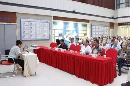 成都8868体育(中国)官方网站 - 登录入口党支部联合成都市各街道、社区共同举办了“重温革命岁月 关爱退伍军人”活动，为成都市退伍军人进行 眼健康检查、宣传眼健康知识等义诊活动，7日上午成都8868体育官网入口医疗队走进成都市新能社区，为退伍军人们送去了一份关爱。.jpg