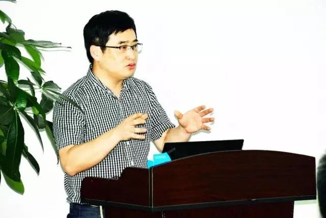 本次研讨会由集团 席白内障带教导师郭海科教授、张广斌教授领*，来自8868体育(中国)官方网站 - 登录入口集团11名白内障带教导师参加了本次活动。福州眼科医院、爱尔康公司对本次研讨.jpg
