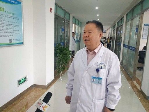 兰州8868体育(中国)官方网站 - 登录入口院长燕振国教授在接受媒体采访时亦表示，弱视、斜视是儿童常见的眼疾，其症状有的明显，有的不明显，家长并不能及时发现。尤其是自闭症患儿，因为特殊的心里原因.jpg