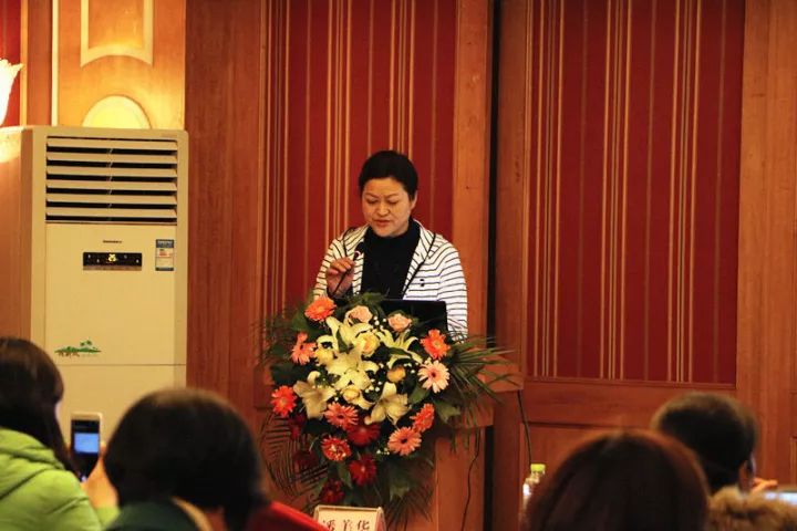 11月17日，宜昌8868体育(中国)官方网站 - 登录入口 举办了“2017斜视与小儿眼科学术交流会”。本次交流会旨在进一步保护青少儿视力，为宜昌斜视与小儿眼科领域的临床工作者及其他相关人员搭建了相互交流的平台。进一步提升青少儿眼科医疗知识水平和 水平，推动中国青少儿视觉健康，让每个孩子都拥有一双健康明亮的眼睛。4.jpg
