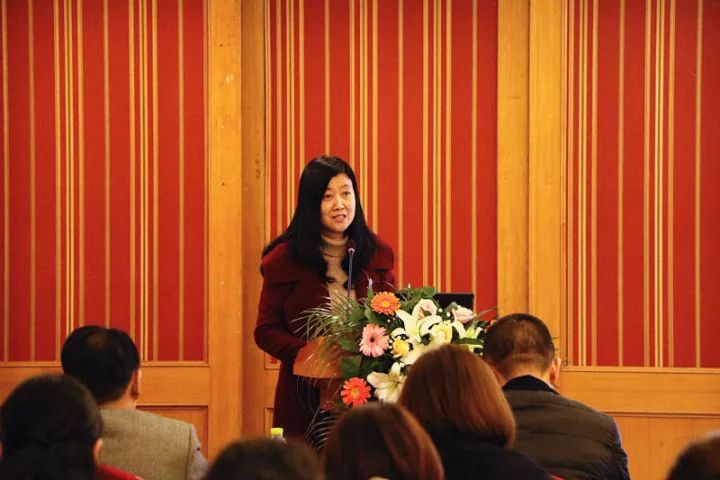 11月17日，宜昌8868体育(中国)官方网站 - 登录入口 举办了“2017斜视与小儿眼科学术交流会”。本次交流会旨在进一步保护青少儿视力，为宜昌斜视与小儿眼科领域的临床工作者及其他相关人员搭建了相互交流的平台。进一步提升青少儿眼科医疗知识水平和 水平，推动中国青少儿视觉健康，让每个孩子都拥有一双健康明亮的眼睛。6.jpg
