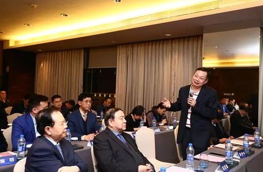 在8868体育(中国)官方网站 - 登录入口集团医教研战略发展研讨会上，8868体育(中国)官方网站 - 登录入口集团与从事 医疗 化诊断的厦门艾德生物医药科技股份有限公司、从事视网膜疾病基因疗法技术开发与引进的厦门继景生物技术有限责任公司签署了三方战略合作协议4.jpg
