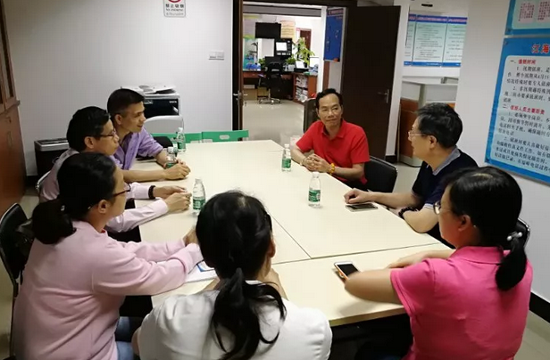 5月10日，佛山8868体育(中国)官方网站 - 登录入口 一书记吴建勇同志会同医院王云华总经理深入佛山禅城区张槎村(居)社区沟通联系，推动党支部联动《义诊活动》工作，把党建工作与服务群众工作相融合，彰显党员先锋模范作用。2.png