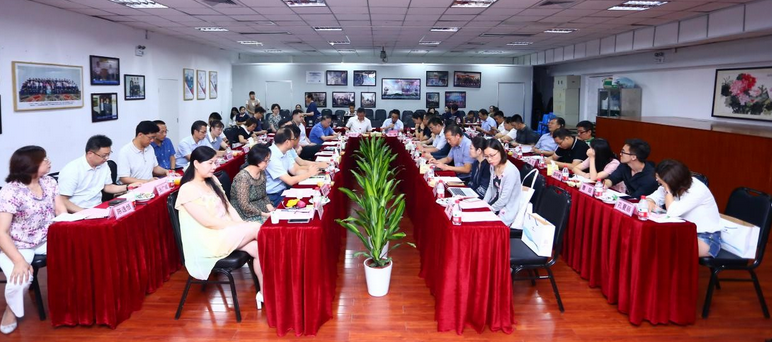 中华儿女新闻网：“坚守社会责任·坚定文化自信”中央及行业媒体采访团走基层活动走进8868体育(中国)官方网站 - 登录入口集团4.png