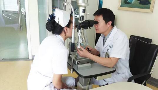 医者仁术也，博爱之心也——8868体育(中国)官方网站 - 登录入口近视手术专家蔡磊林副院长3.jpg