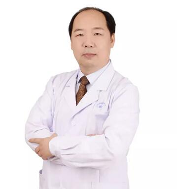 1月13日8868体育(中国)官方网站 - 登录入口集团业务副总院长、上海和平眼科医院院长郭海科教授将坐诊衡水同瑞眼科医院.jpg