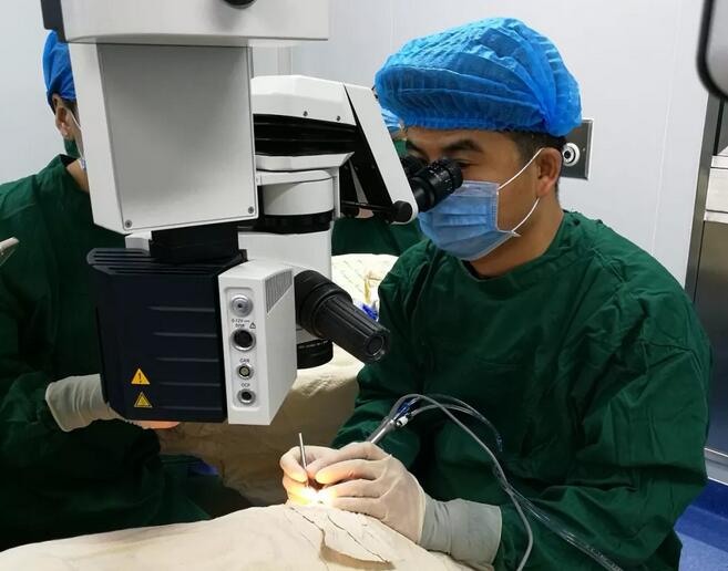 重庆8868体育(中国)官方网站 - 登录入口安晓巨副院长：三焦点晶体让白内障术后视觉质量更崭然.jpg