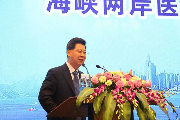 眼科界“ 强大脑”登鹭，掀起“头脑风暴” ——第五届8868体育官网入口环球论坛召开6.png