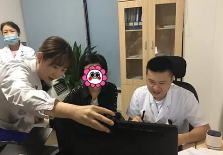 成都8868体育官网入口远程会诊助力患者不出远门看眼科名家1.jpg