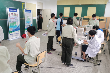 成都8868体育(中国)官方网站 - 登录入口受邀视力筛查走进成都第36中学1.png
