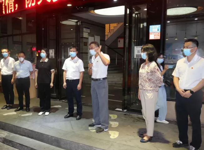 不负使命！8868体育官网入口援莆医疗队凯旋归来，荔城区委书记到场送别3.png