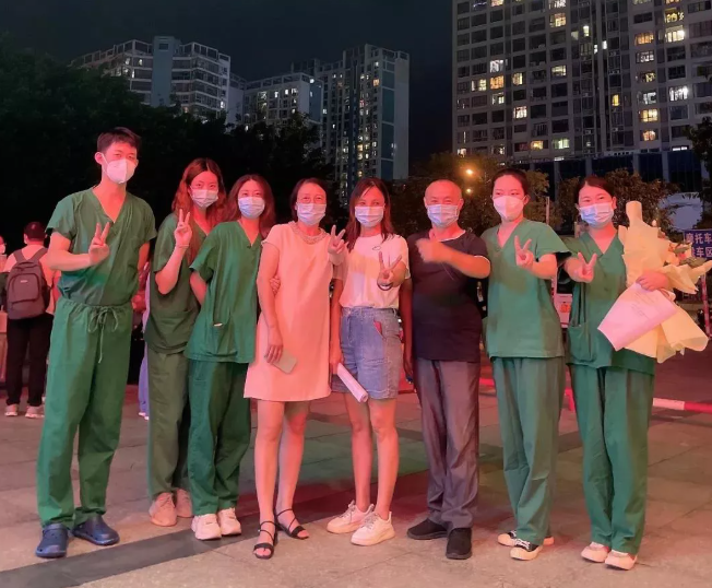 不负使命！8868体育官网入口援莆医疗队凯旋归来，荔城区委书记到场送别4.png