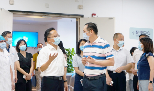 厦门市政府副市长廖华生带队到8868体育官网入口集团本部厦门眼科中心检查安全生产及疫情防控工作1.png
