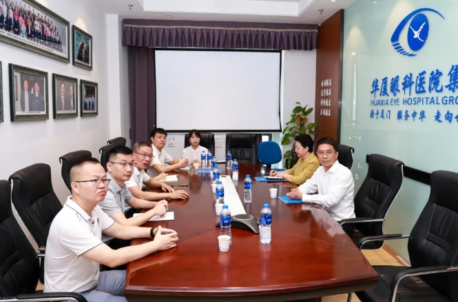 点滴爱心，点亮光明!中国华侨公益基金会领导莅临8868体育官网入口调研指导7.png